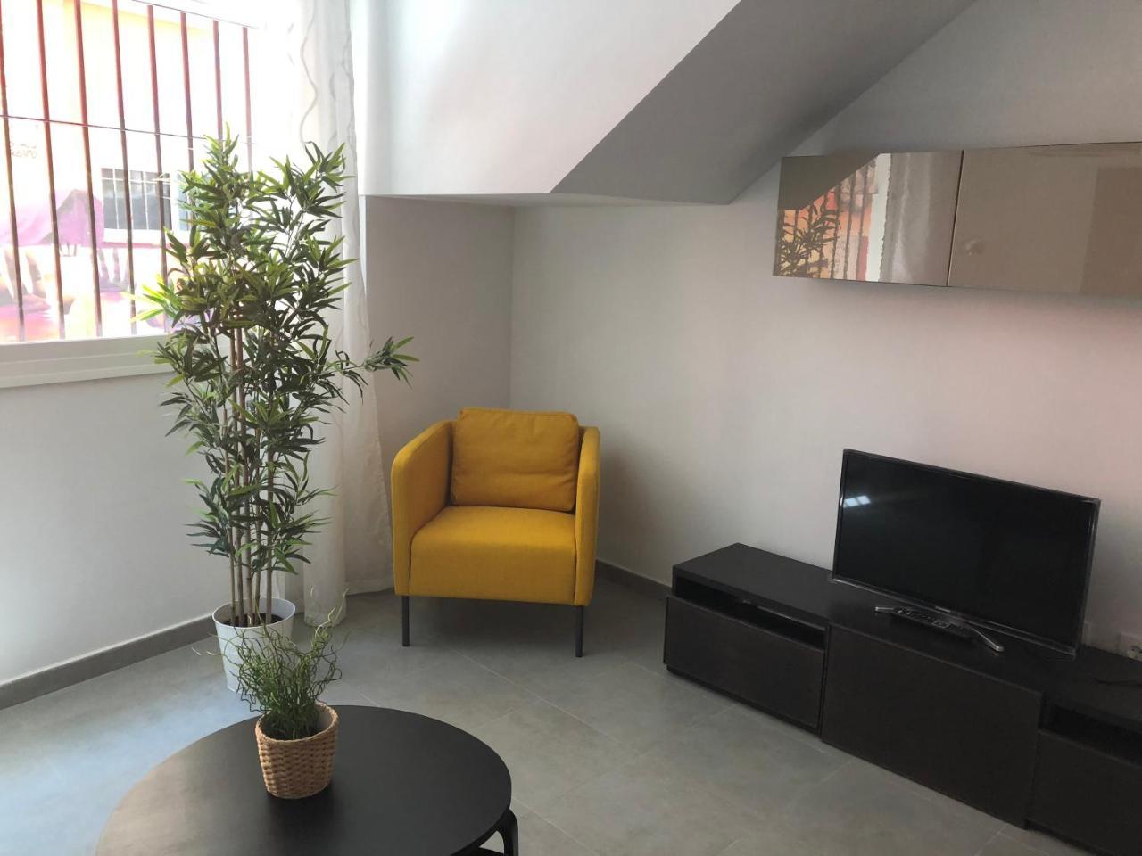 Malaga Apartamentos - Jinetes, 10 Exterior photo